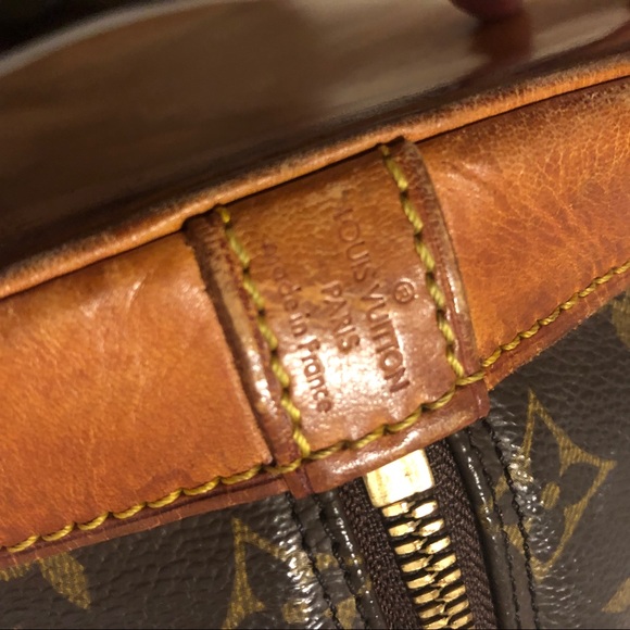 Louis Vuitton Alma - Picture 5 of 6